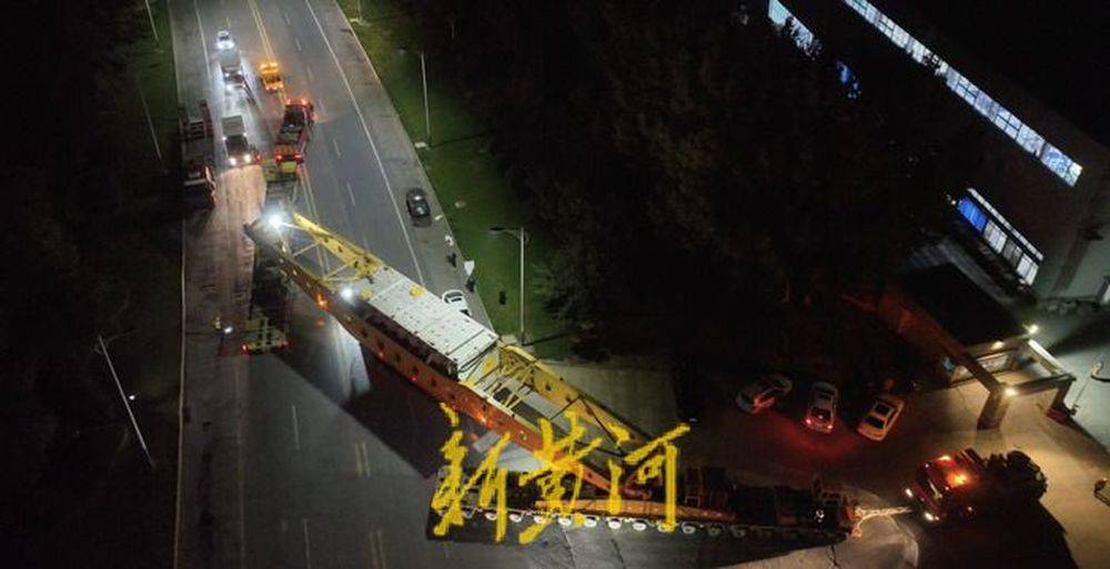 hga030皇冠手机登录_重达351吨hga030皇冠手机登录!济南多部门联动护送巨无霸变压器到泰安“服役”