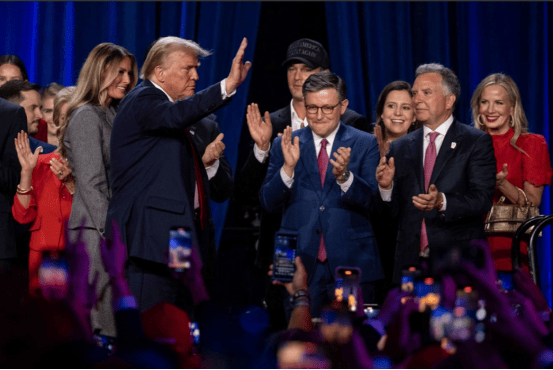 皇冠平台_特朗普接到北京来的电话皇冠平台,贺词与8年前大不相同!