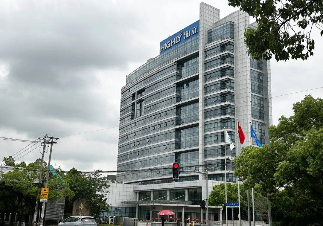 皇冠代理平台_两个月涨270%的大牛股皇冠代理平台,被格力电器减持!两天卖了600多万股,董明珠曾表示:我们不靠股票升值赚钱