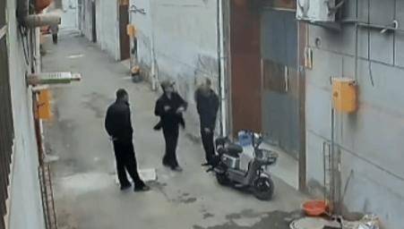 怎么开皇冠信用网会员_山西临汾一村民发布举报前任村长材料被找上门扇耳光怎么开皇冠信用网会员,警方介入