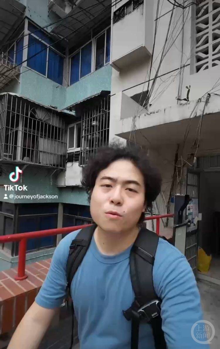 皇冠信用网怎么租_重庆小哥把“上班之路”发到网上皇冠信用网怎么租,全世界网友惊呆了!