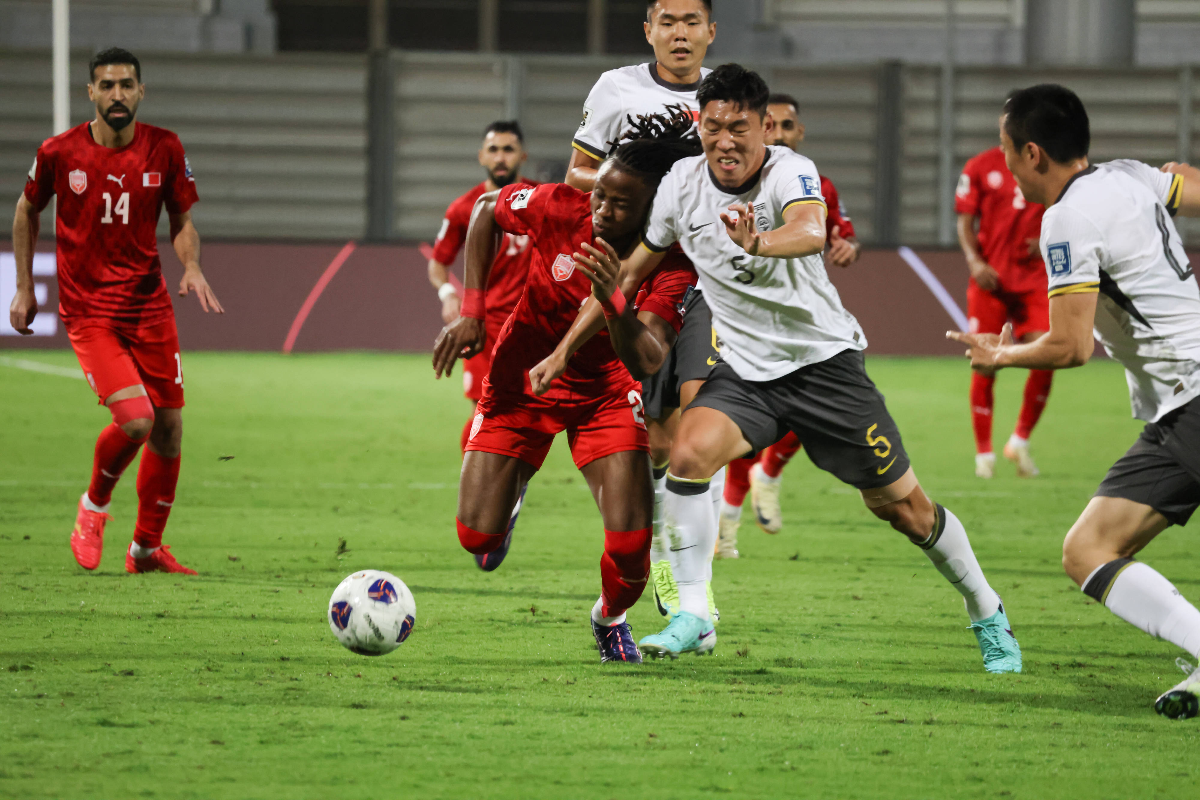 皇冠信用網正网_地狱到天堂皇冠信用網正网!对手进球被吹张玉宁绝杀 国足1-0巴林两连胜