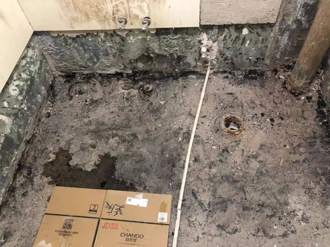 体育皇冠信用网_北京一居民家断水20多天体育皇冠信用网,只因邻居突然变卦……