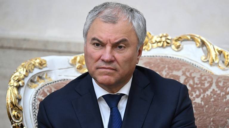 皇冠信用盘代理注册_俄杜马主席:拜登行将就木皇冠信用盘代理注册,现在想把全世界一起“带走”