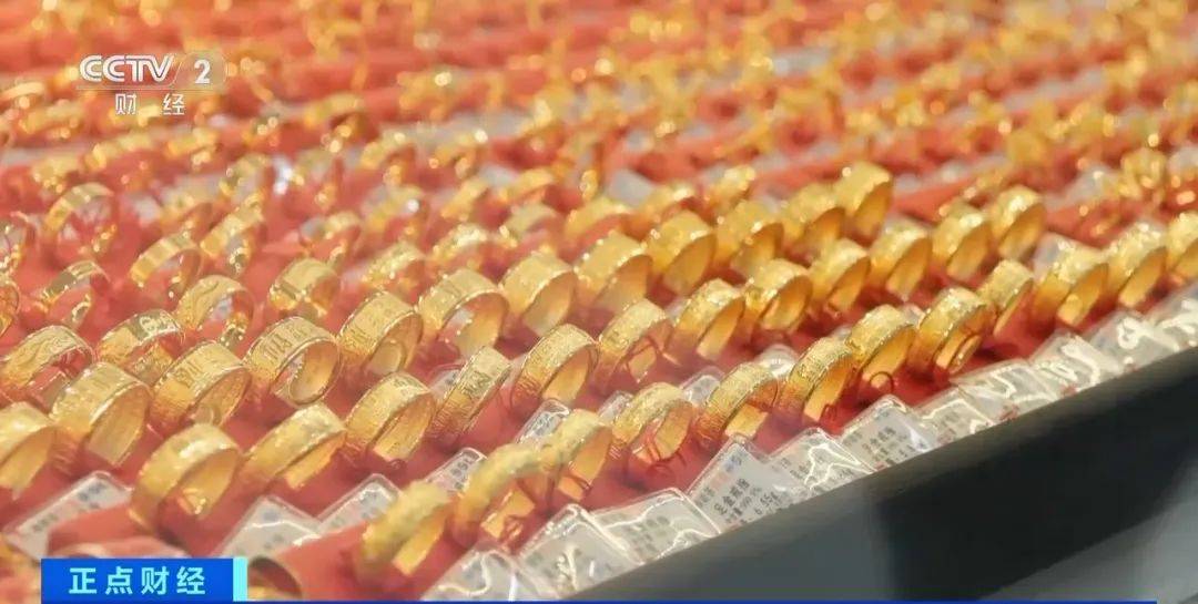 皇冠信用网出租足球_突然皇冠信用网出租足球,价格暴跌!有人紧急抛售!深圳情况......