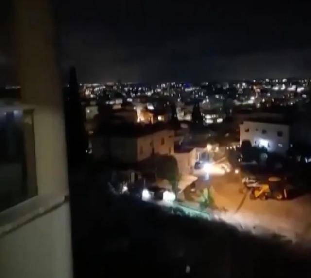 皇冠足球平台_突发:以色列遭袭