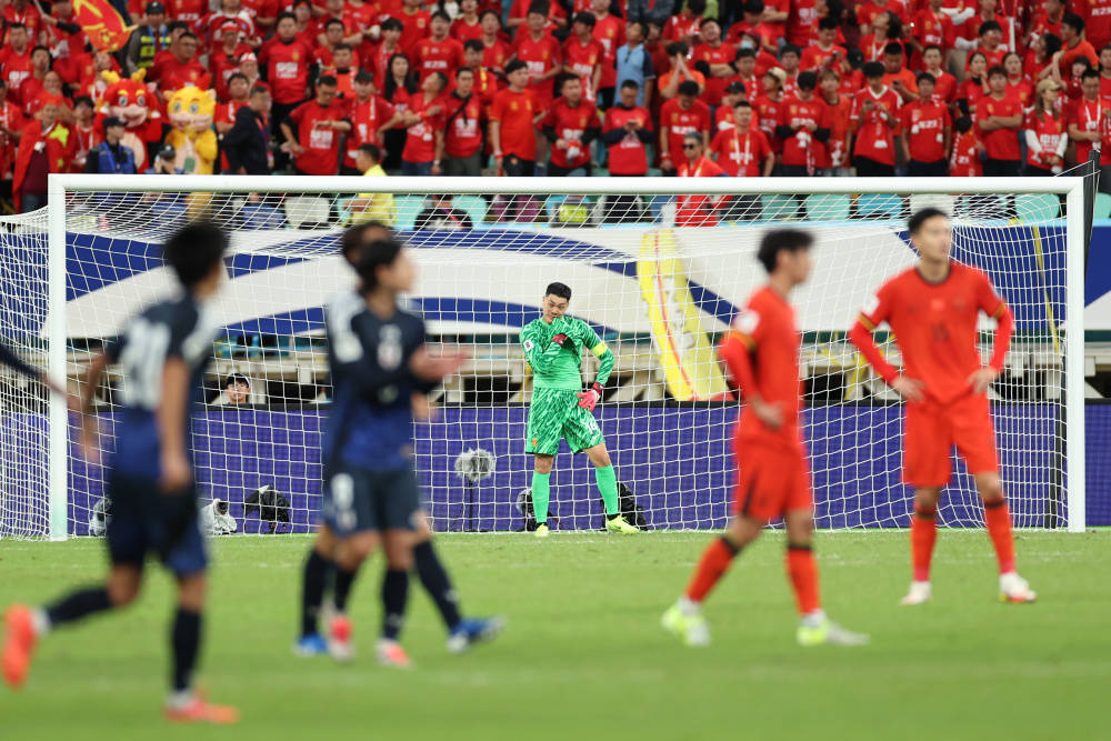 皇冠信用盘在哪里开通_国足扳回一球1-2日本!谢文能连过两人皇冠信用盘在哪里开通,韦世豪助攻林良铭破门!