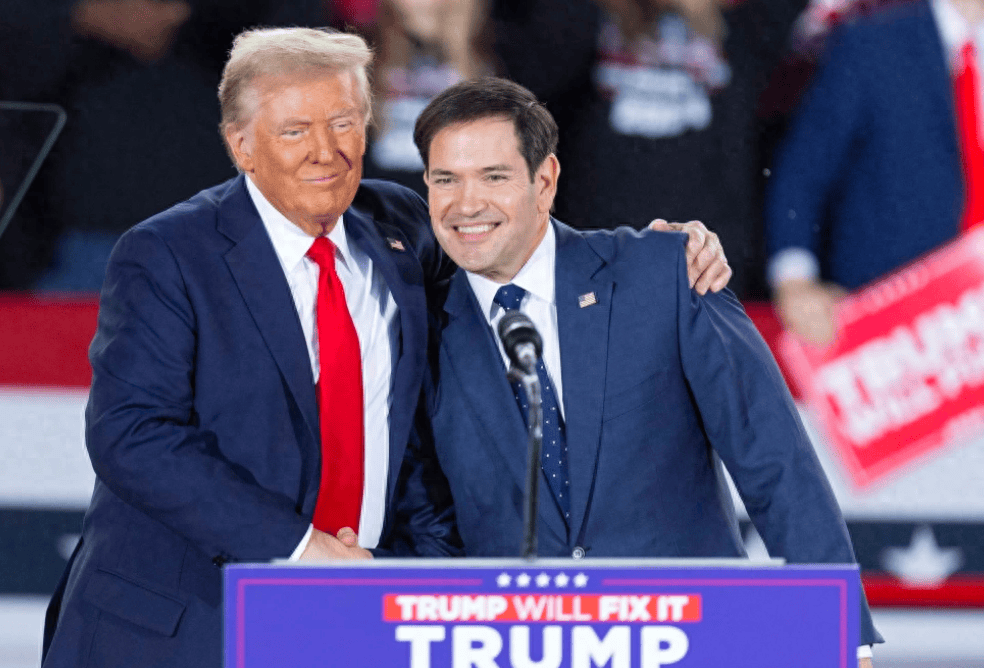 皇冠信用网会员如何申请_不打了?美国对华态度巨变皇冠信用网会员如何申请!特朗普已将“反华急先锋”踢出内阁