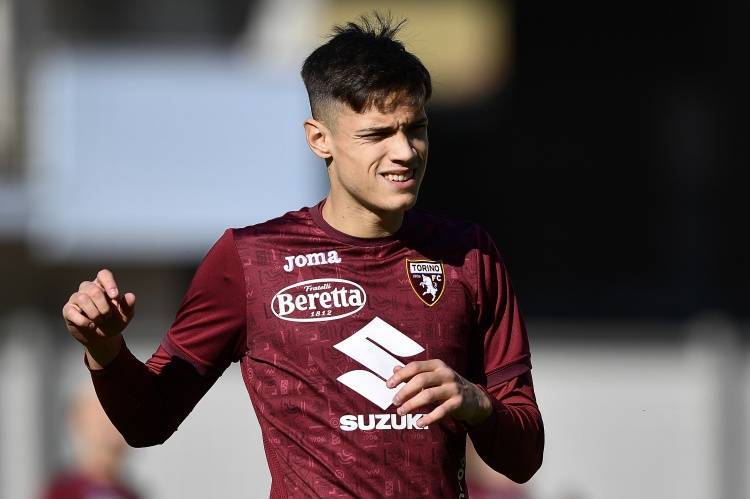 皇冠信用盘出租代理_意媒:恰尔汗奥卢可能明夏离队皇冠信用盘出租代理,国米将与米兰竞争里奇