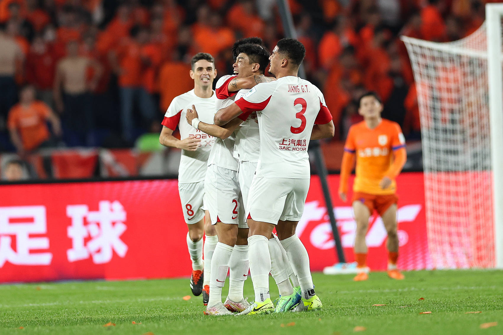 信用平台出租_双冠王信用平台出租!足协杯-李帅王振澳破门 海港3-1泰山首度夺冠