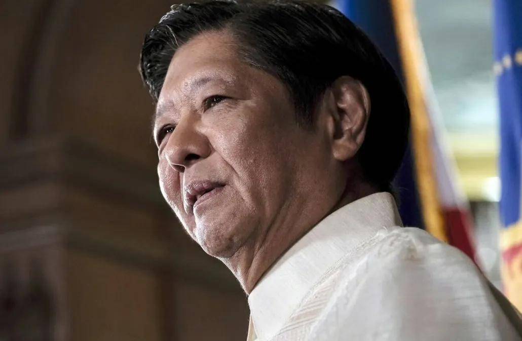 皇冠信用網代理注册_乱了!杜特尔特号召“兵变”皇冠信用網代理注册,16万菲军忙着站队,顾不上南海了!