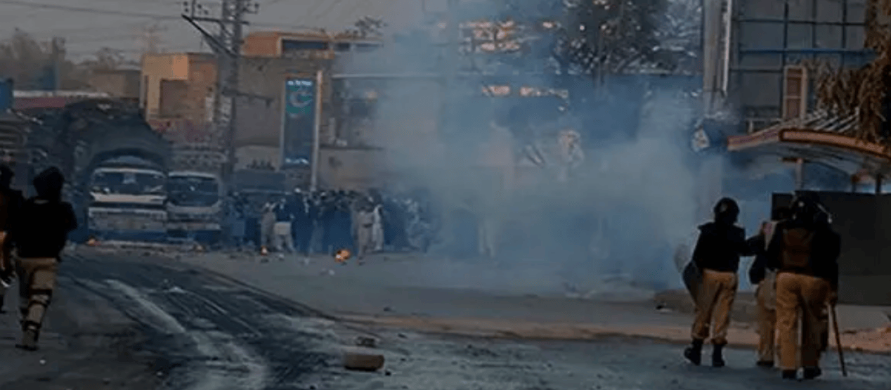 皇冠足球平台代理_事闹大了!300名解放军入境巴基斯坦皇冠足球平台代理,不到24小时,有人犯大案