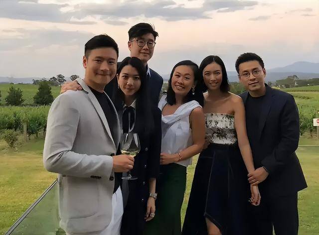 Spanish League B_36岁霍启仁求婚成功Spanish League B,霍启刚郭晶晶乐开花,女方是泰国人颜值很高