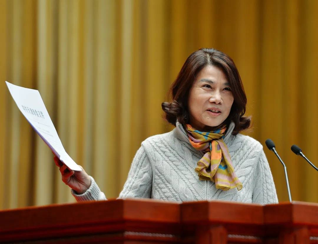 Crown Football Website_董明珠:有人希望我退休Crown Football Website,想少一个对手