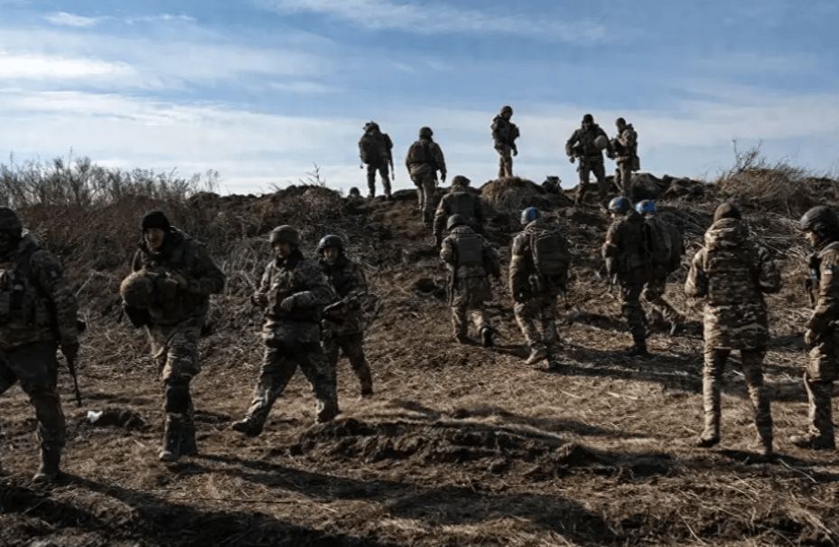 Crown Credit Website_三消息:中方已经坐不住了Crown Credit Website!朝鲜还是动手了?王毅紧急对美摊牌!