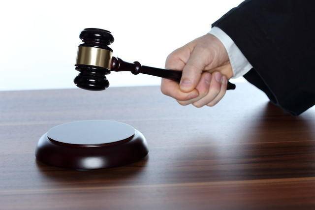 Berlin United Football _兄弟长期关系不和时常发生口角矛盾Berlin United Football ,77岁哥哥心生怨恨追打弟弟致死被判无期徒刑