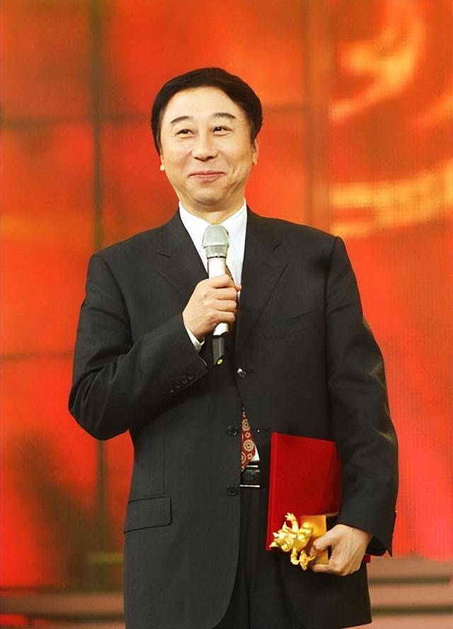 Crown Credit Network Account Opening _从相声奇才到“阶下囚”Crown Credit Network Account Opening ,当红时抛下冯巩移居海外后,刘伟怎样了