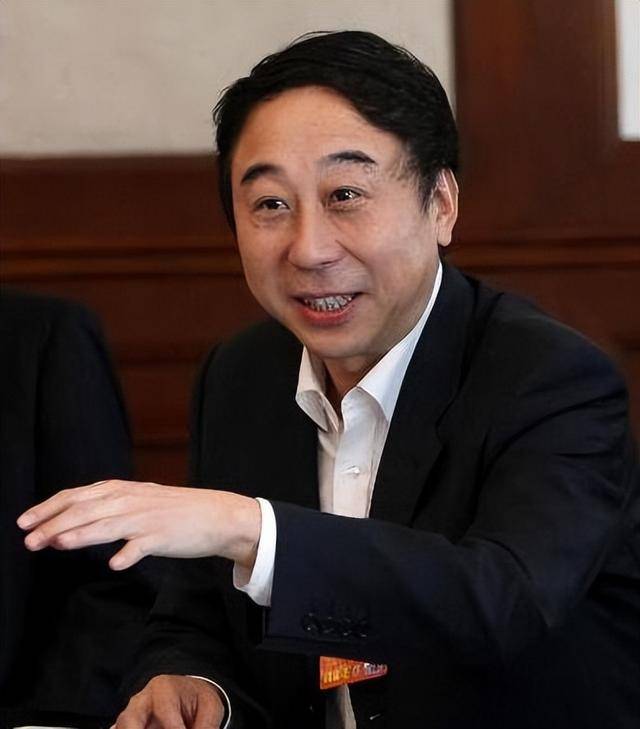 Crown Credit Network Account Opening _从相声奇才到“阶下囚”Crown Credit Network Account Opening ,当红时抛下冯巩移居海外后,刘伟怎样了