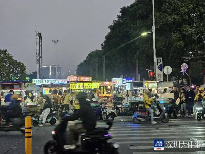 Crown Credit Network Member Account Opening_深圳一商圈50米40多个摊位Crown Credit Network Member Account Opening,还摆上机动车道!街道办:清理整治劝导