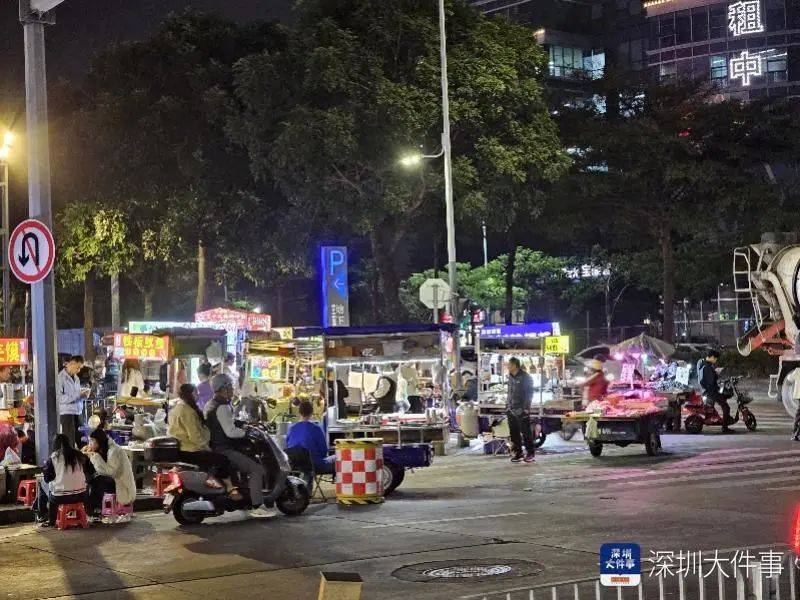 Crown Credit Network Member Account Opening_深圳一商圈50米40多个摊位Crown Credit Network Member Account Opening,还摆上机动车道!街道办:清理整治劝导