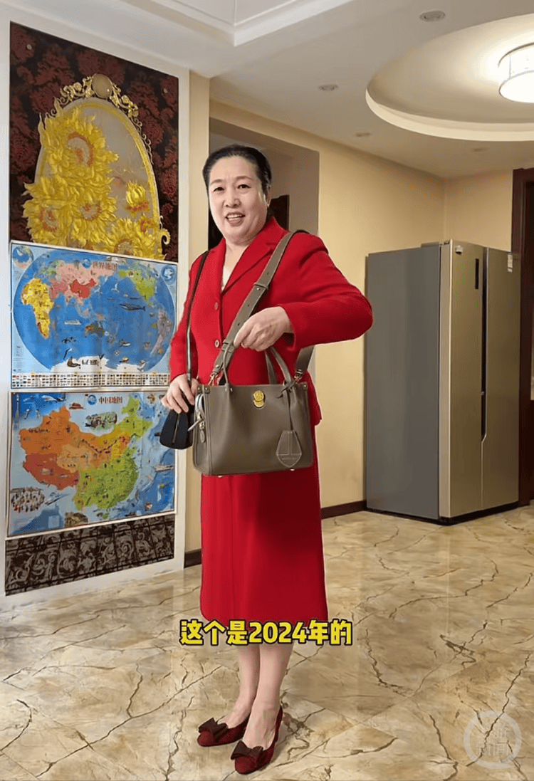 Authentic Crown Credit Network _国产女包28年后仍像新的Authentic Crown Credit Network ,网民发视频近10万人点赞,品牌方:销量涨了四五倍,正计划复刻