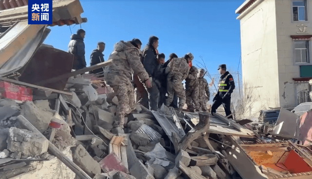 Crown Credit Disc Football Rental
_90多岁奶奶被救出Crown Credit Disc Football Rental
,直击西藏地震救援现场→