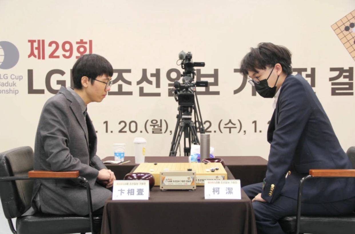 皇冠信用网怎么代理_多位棋手谈柯洁被判负皇冠信用网怎么代理,主教练称比赛前刚叮嘱过,棋手战鹰:棋不能也不该这样去赢