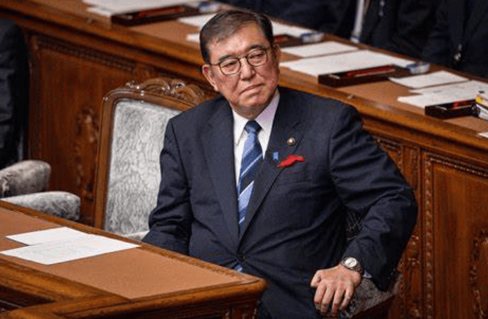 皇冠信用网正网_石破茂一举轰动全球!日本一夜风向大变皇冠信用网正网,中方即刻表态,美国没料到