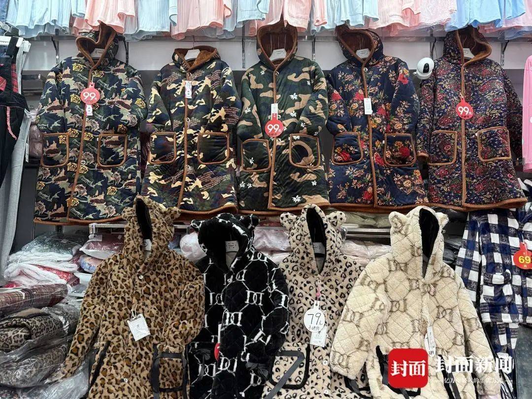 皇冠信用平台出租出售_“四川省服”火了皇冠信用平台出租出售!有店铺最高日售上百件