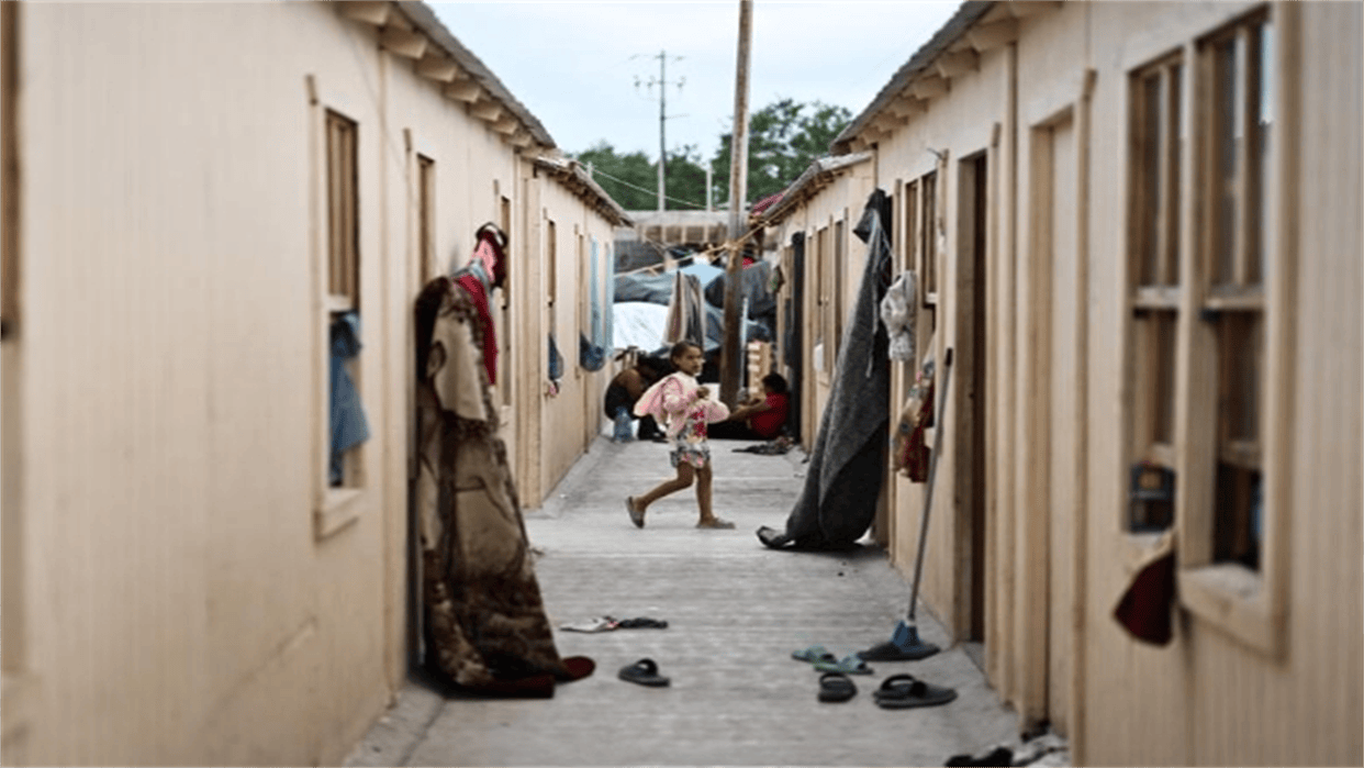 世界杯足球平台代理_特朗普上任第一件事就是出兵世界杯足球平台代理!目标西南