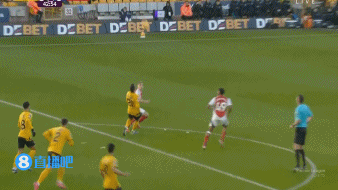 皇冠信用网网址_18岁121天的斯凯利是英超历史第3年轻染红球员皇冠信用网网址,仅次于鲁尼和欧文