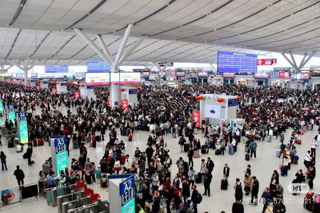 皇冠信用网开户_凌晨被挤爆皇冠信用网开户!深圳高铁站人人人人人!网友:一定要提前到!这些旅客注意