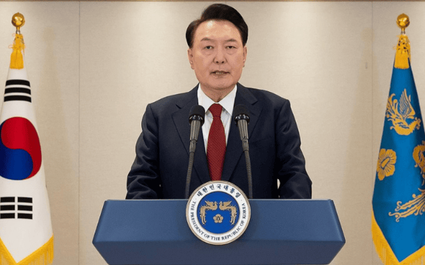 皇冠信用网账号申请_想拖中国下水?尹锡悦拿62页“证据”皇冠信用网账号申请,被中方反将一军,美军也紧急解释