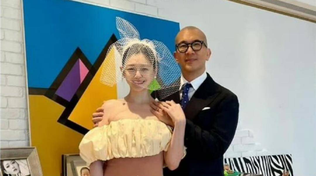 皇冠信用网登0_大S徐熙媛不幸离世!前婆婆张兰和“麻六记”直播间照常直播皇冠信用网登0,弹幕纷纷刷屏:别播了!