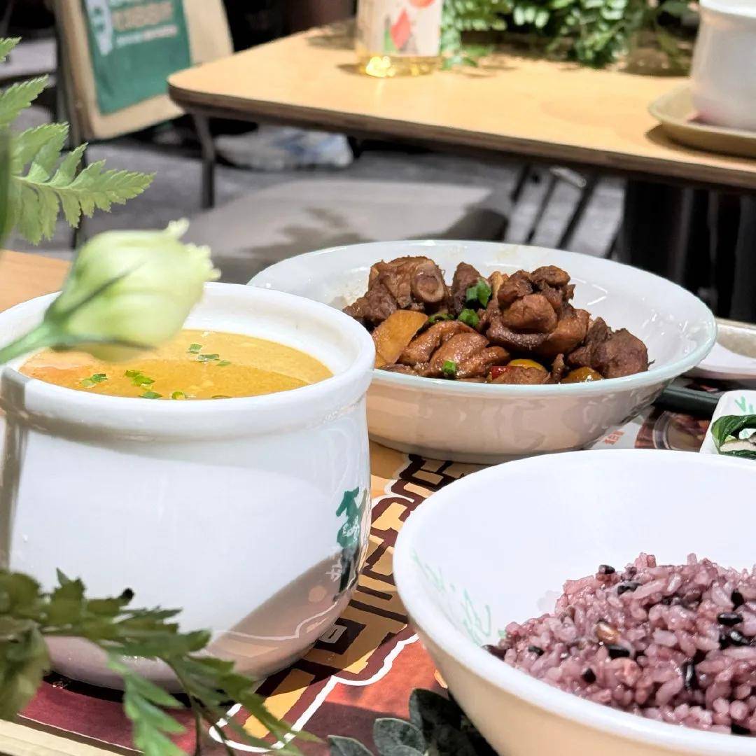 亚洲杯u20在哪举办_年入56亿亚洲杯u20在哪举办,安徽最“土”老板,冲刺“中式快餐第一股”