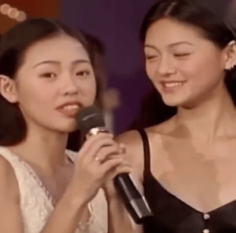 皇冠登一登二登三区别_好友谈大S头七现场情况:小S崩溃喝香槟皇冠登一登二登三区别,看起来更瘦了