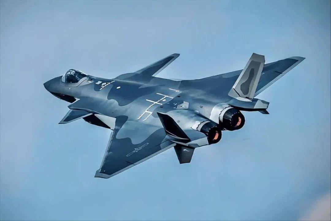 皇冠信用网登2代理申请_中国歼20改变地区局势皇冠信用网登2代理申请,美军要把前线F15c全替换,想让F15EX迎战
