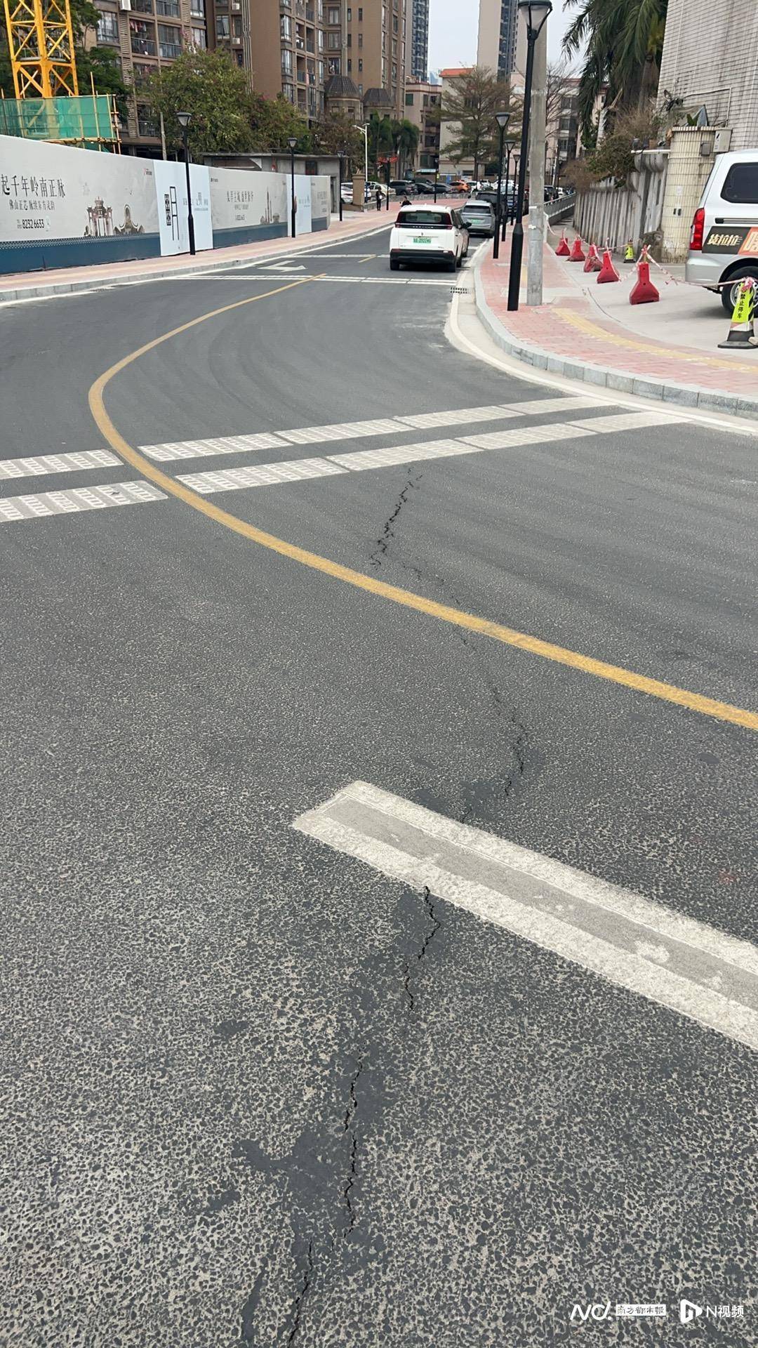 信用网怎么开户_佛山花两百万修路两百米信用网怎么开户,竣工1月现裂缝,业主方:验收合格