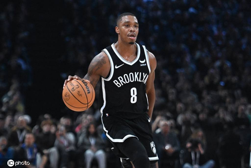 皇冠信用开号_重返NBA皇冠信用开号!朗尼-沃克与76人达成2年300万美元合同