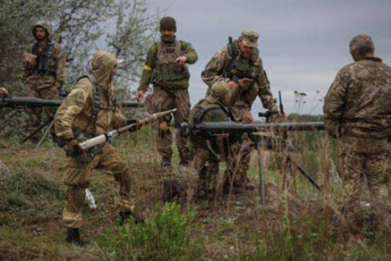 皇冠信用网在哪里注册_英国也变了皇冠信用网在哪里注册,继马克龙之后,斯塔默也在打算抛弃乌克兰了