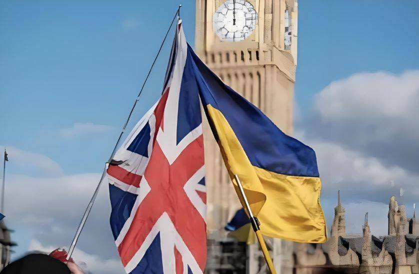 皇冠信用网在哪里注册_英国也变了皇冠信用网在哪里注册,继马克龙之后,斯塔默也在打算抛弃乌克兰了