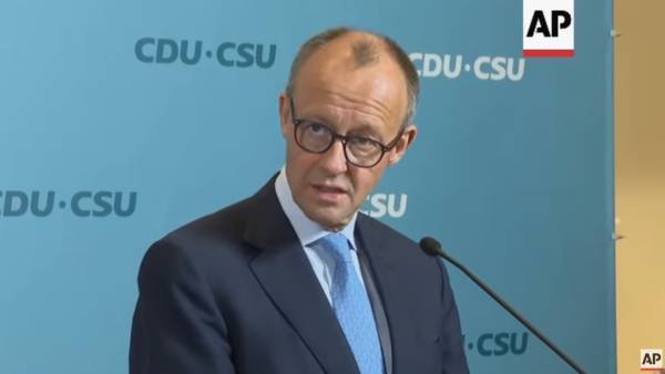 皇冠信用网注册开户_德国联邦选举:联盟党候选人默茨胜出几无悬念皇冠信用网注册开户,但中文流利的“铁娘子”魏德尔抢尽风头