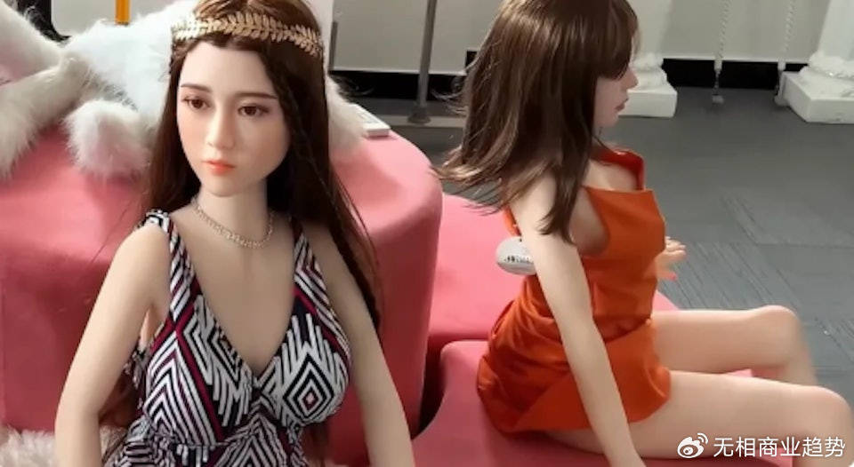 皇冠电竞足球_性机器人时代皇冠电竞足球,来了