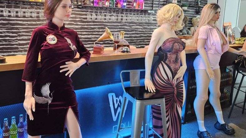 皇冠电竞足球_性机器人时代皇冠电竞足球,来了