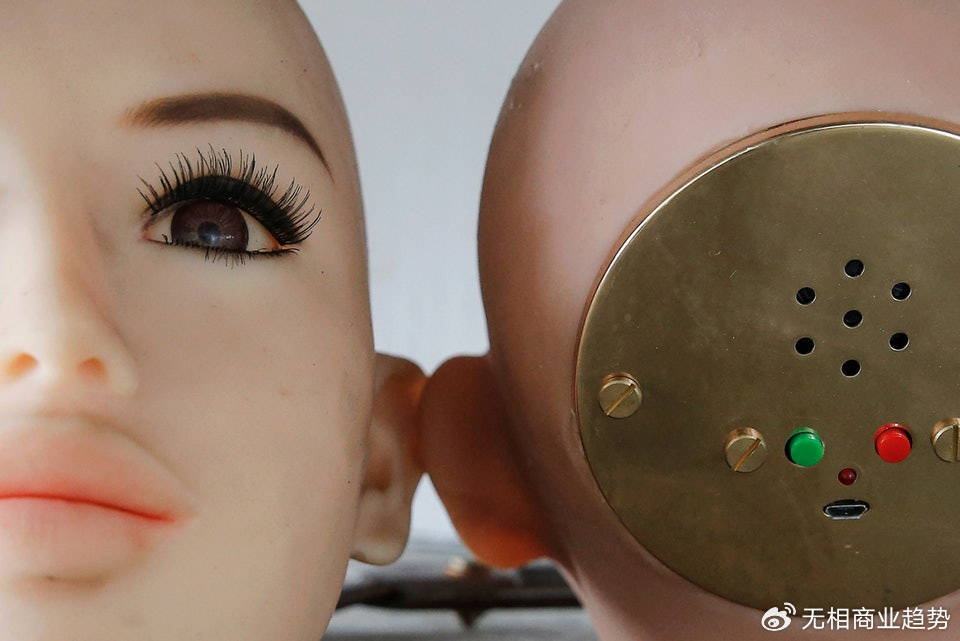 皇冠电竞足球_性机器人时代皇冠电竞足球,来了