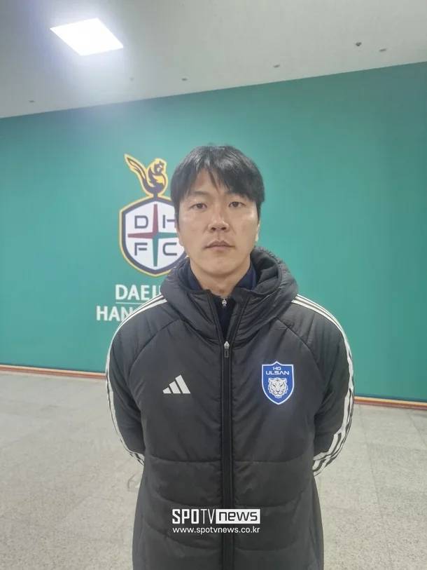 皇冠足球平台在哪里注册_金英权:蔚山和山东泰山比赛取消令我很震惊皇冠足球平台在哪里注册,队员们也不知道原因