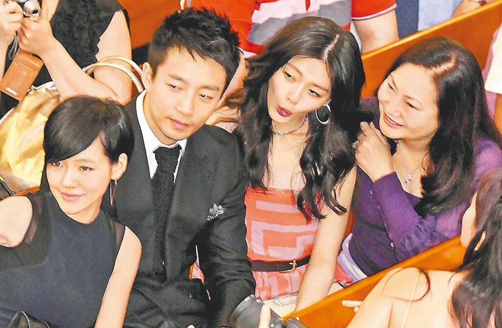 皇冠代理登3平台_汪小菲为避媒体6天没出门皇冠代理登3平台,与S妈打视频官司争遗产