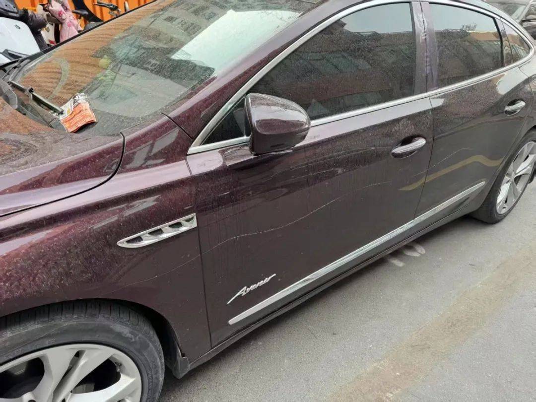 皇冠信用网会员怎么开通_郑州一40岁女子连划路边14辆汽车皇冠信用网会员怎么开通,警方:行拘!