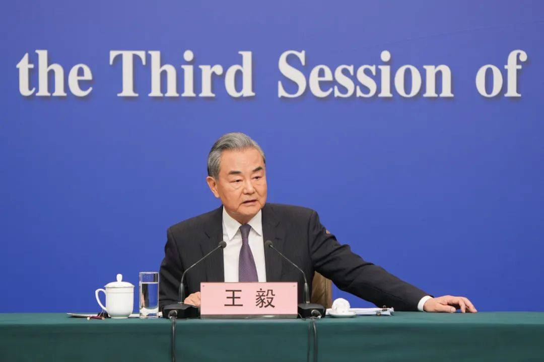 怎么申请皇冠信用盘代理_针对关税战、贸易战怎么申请皇冠信用盘代理，王毅对美国发出五问，回应美国“得不到就毁掉”的行为