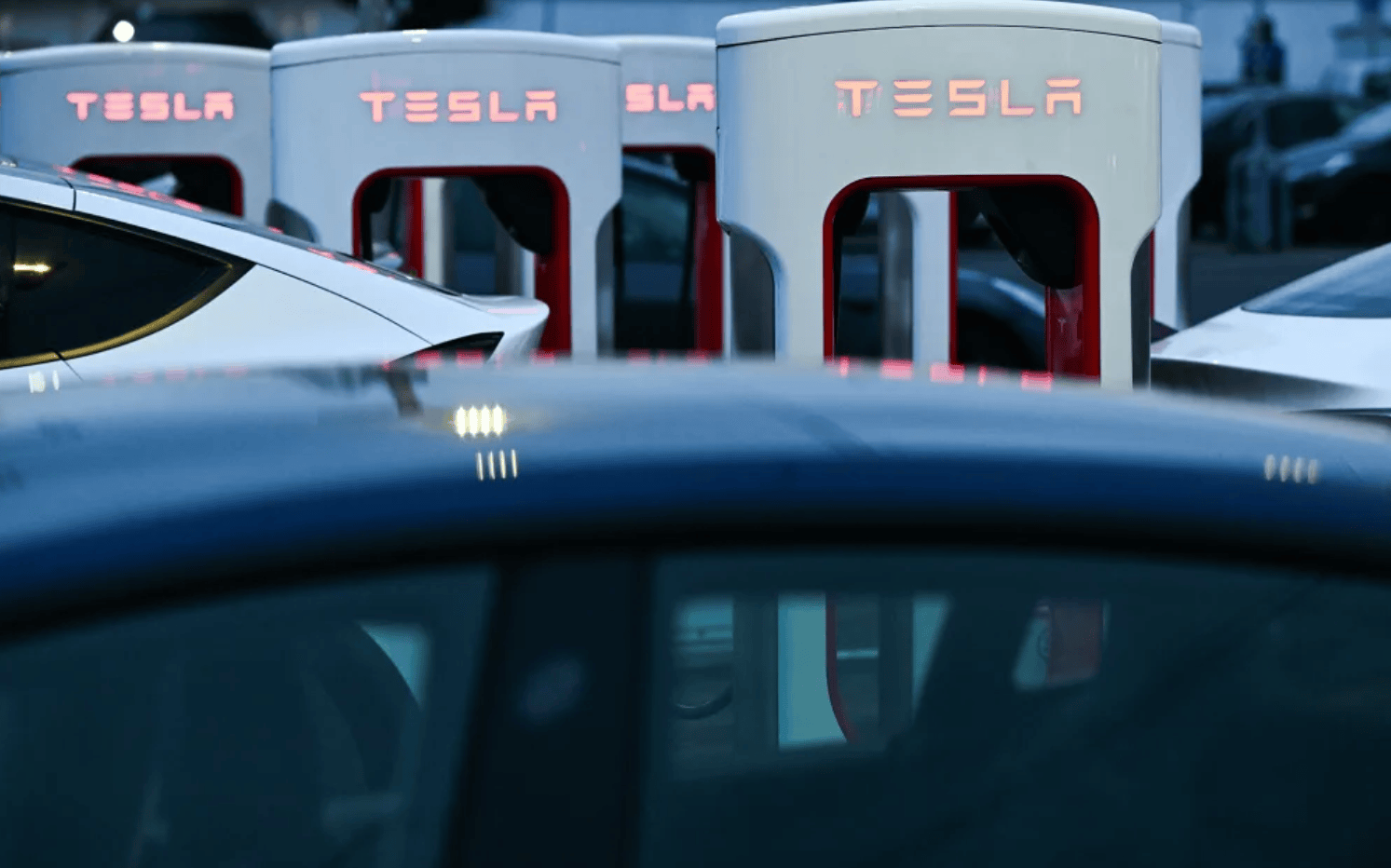 皇冠信用网代理注册_“星舰”飞船爆炸皇冠信用网代理注册，特斯拉股价腰斩 马斯克成自己公司的“负资产”？